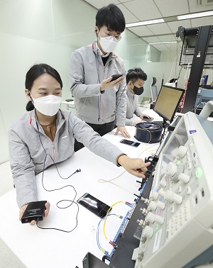 일반 스마트폰 간 양자암호 통신기술 개발